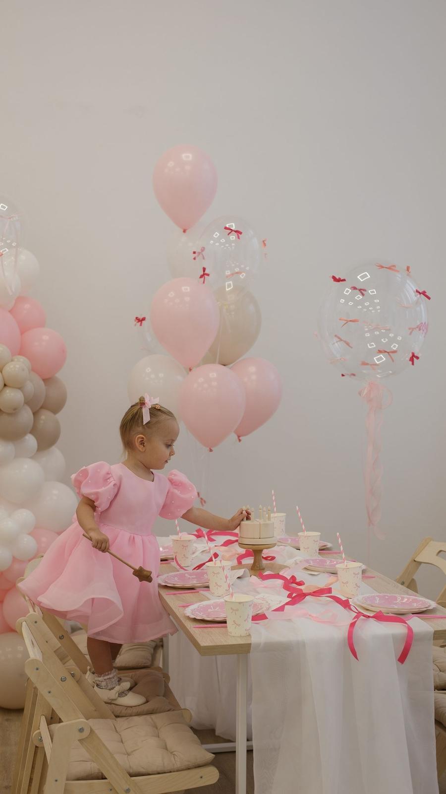 Фотозона для девочки на день рождения - украшение праздника