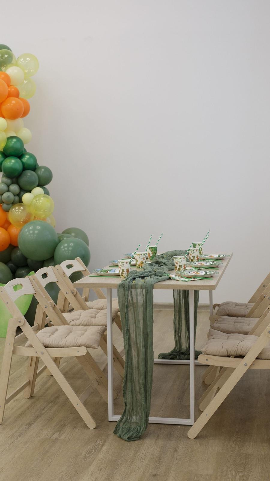 Праздничный набор посуды "Дино"